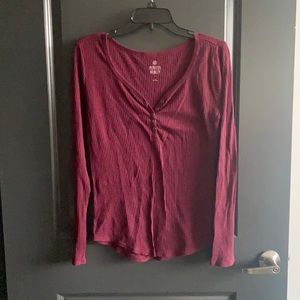 Burgundy long sleeve Henley tee size M